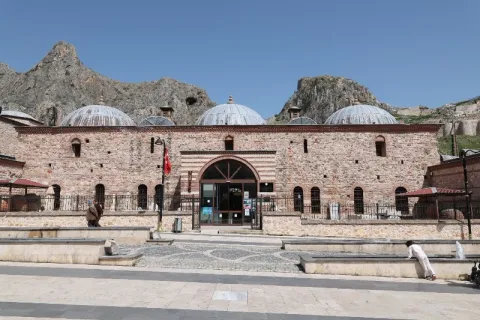 ARASTALI BEDESTEN