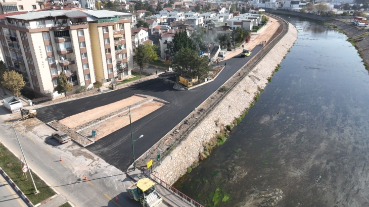 TOKAT BELEDİYESİ ASFALT’TA HIZ KESMİYOR